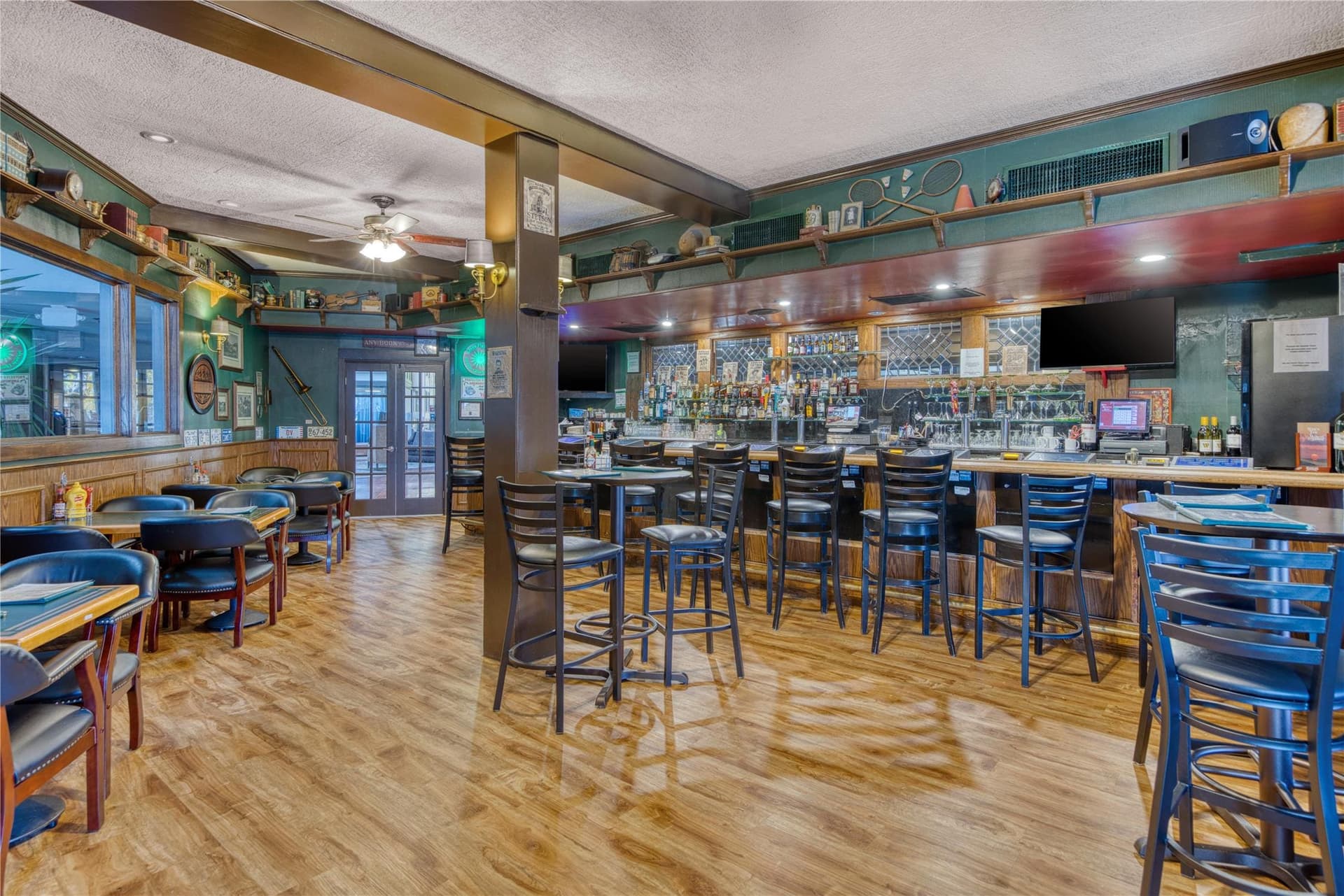 SureStay Plus Hotel by Best Western Reno Airport 3