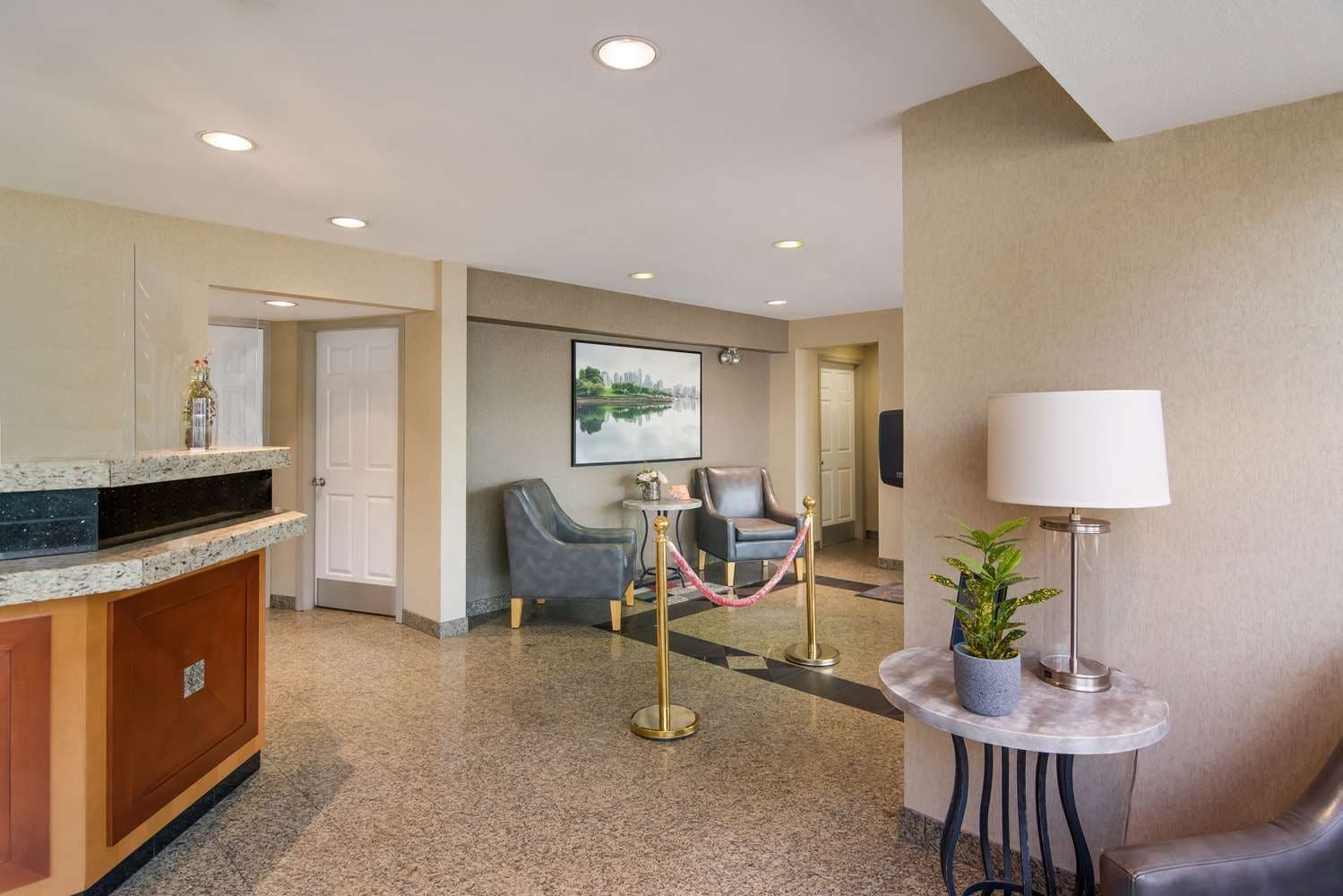 SureStay Hotel by Best Western North Vancouver Capilano 3