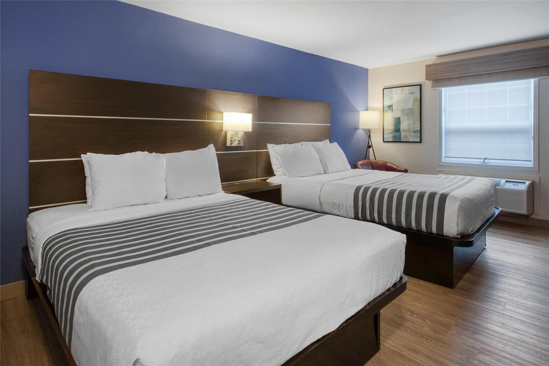SureStay Plus Hotel by Best Western Kincardine 4