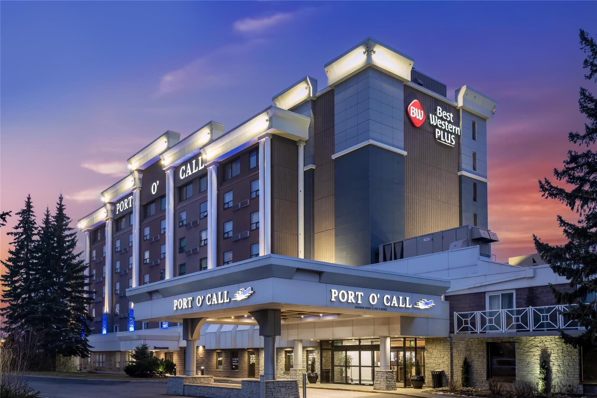 Best Western Plus Port O'Call Hotel 4