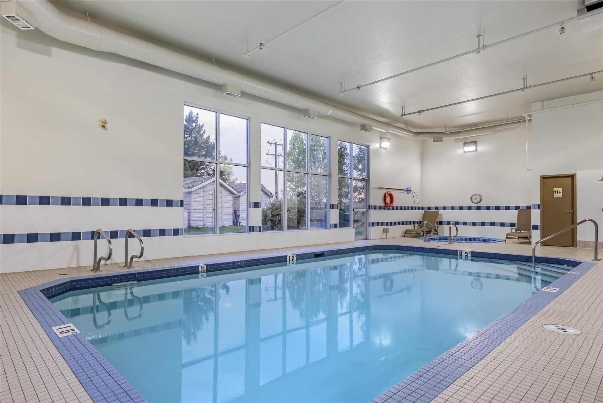 Best Western Plus Red Deer Inn & Suites 2