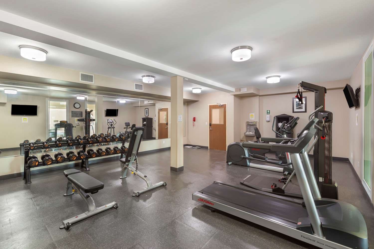 Best Western Plus Fort Saskatchewan Inn & Suites 4
