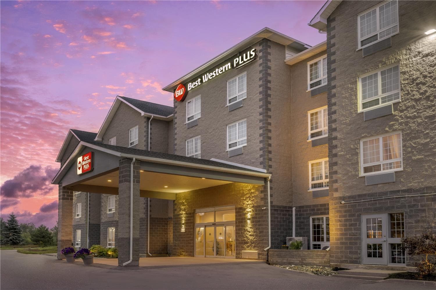 Best Western Plus Saint John Hotel & Suites 2