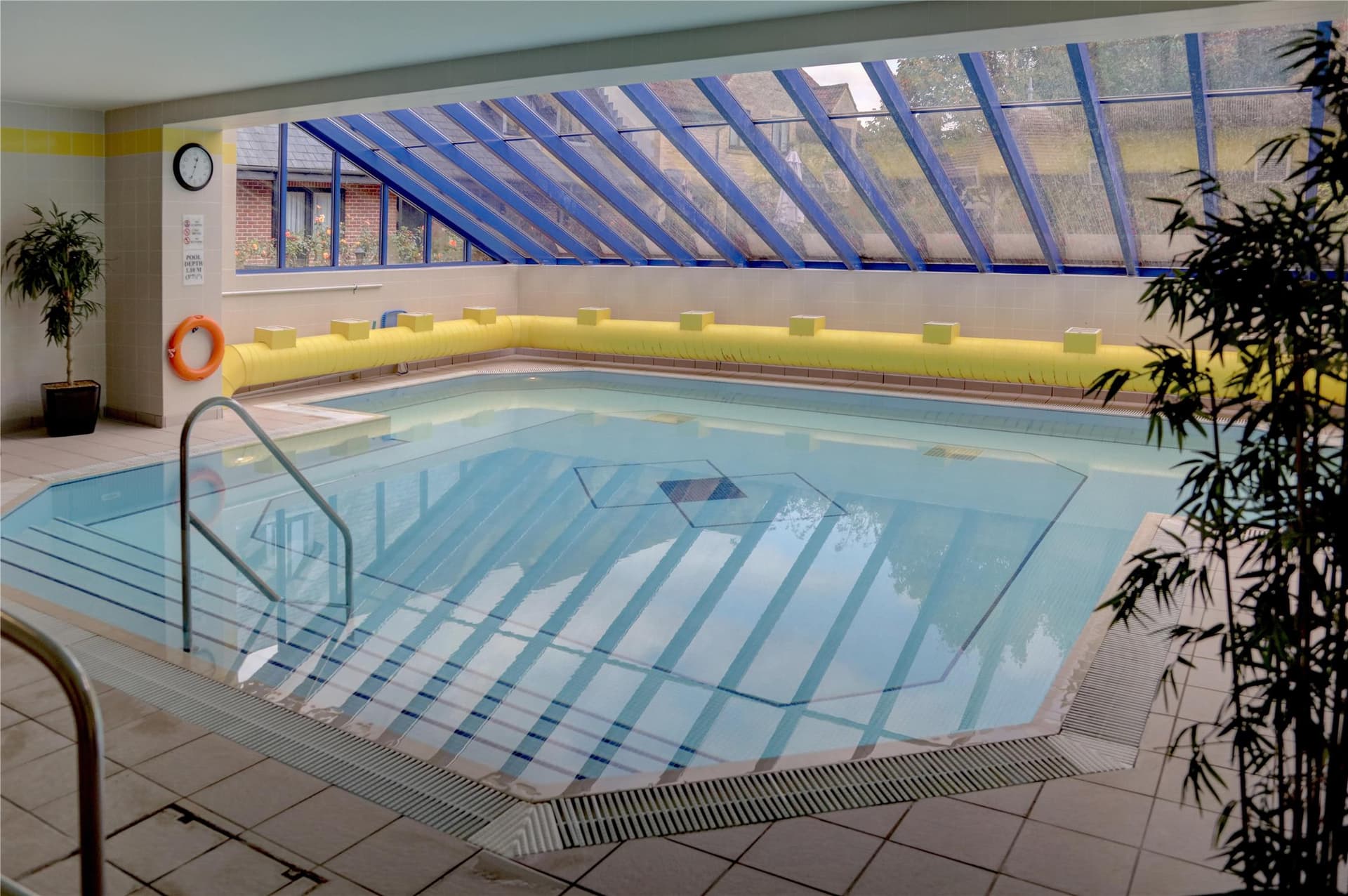 Best Western Plus Angel Hotel 4