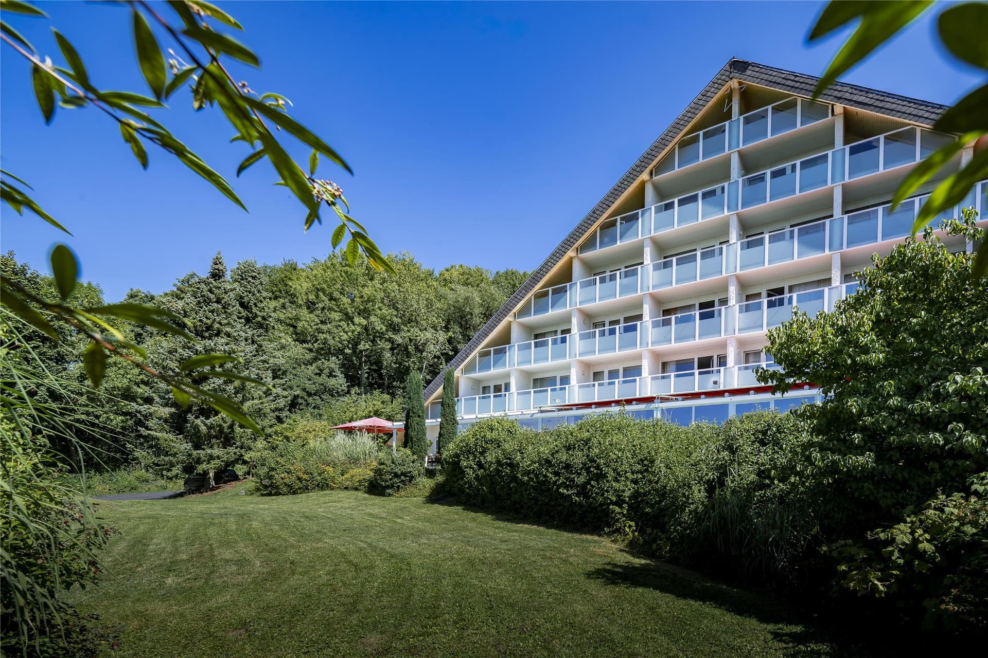 Sure Hotel by Best Western Rhoen Garden 4